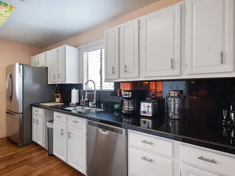 7731 Arrowhead Dr — Photo 10