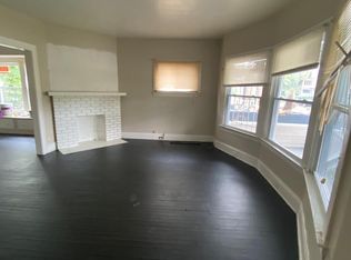 878 Paxton Rd, Cleveland, OH 44108