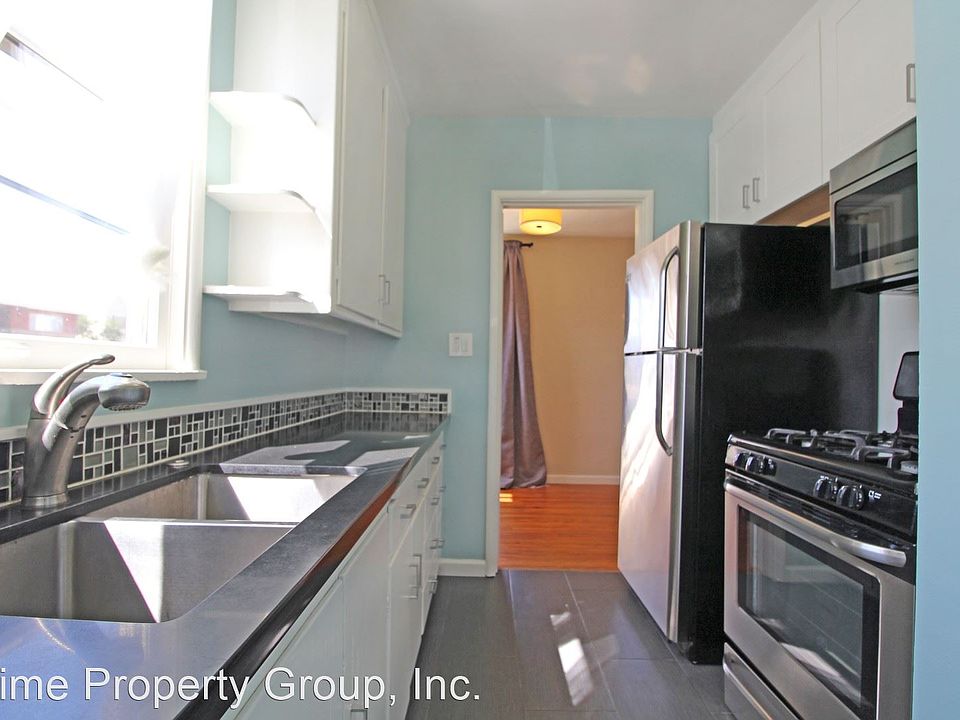 1st image of 761 34th St #761