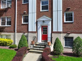 61 Rockledge Rd APT 2E, Bronxville, NY 10708