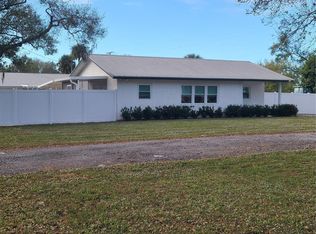500 E Coker Rd, Fort Pierce, FL 34945