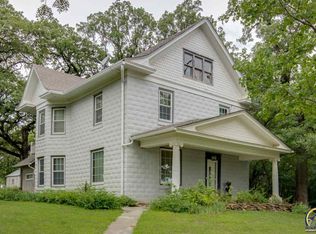 10033 Willard Rd, Topeka, KS 66615