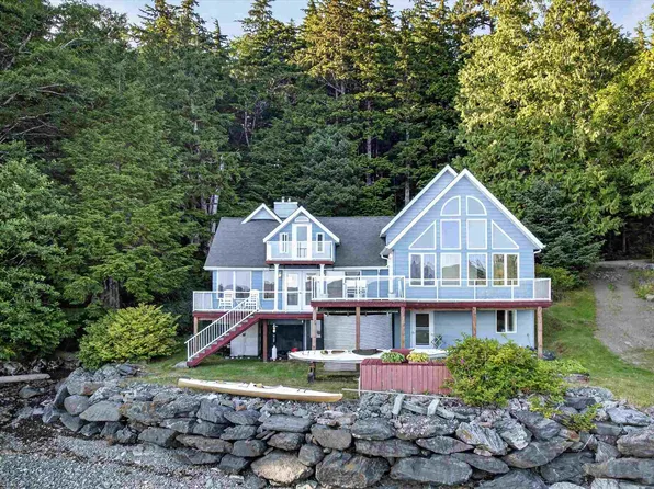60 Raspberry Ln, Ketchikan, AK 99901