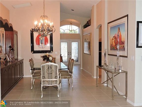 2nd image of 7718 Trapani Ln
