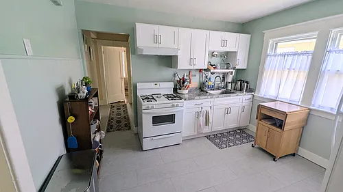 201 Lovering Ave #UPPER Photo 1