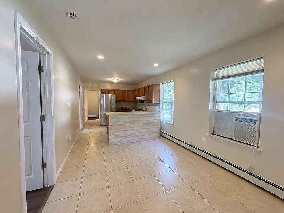Magnolia Dr