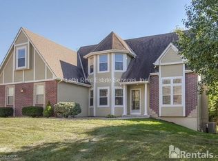 2509 SW Winteroak Cir, Lees Summit, MO 64081