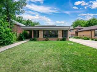 7323 N Kedvale Ave, Lincolnwood, IL 60712