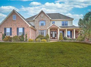2412 Marylane Dr, Little Flock, AR 72756