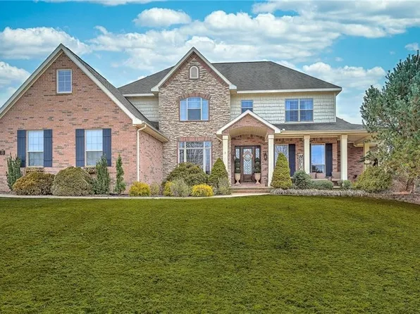 2412 Marylane Dr, Little Flock, AR 72756