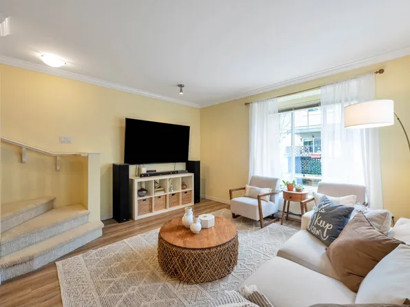 5839 Panorama Dr #42, Surrey, BC V3S 0P4