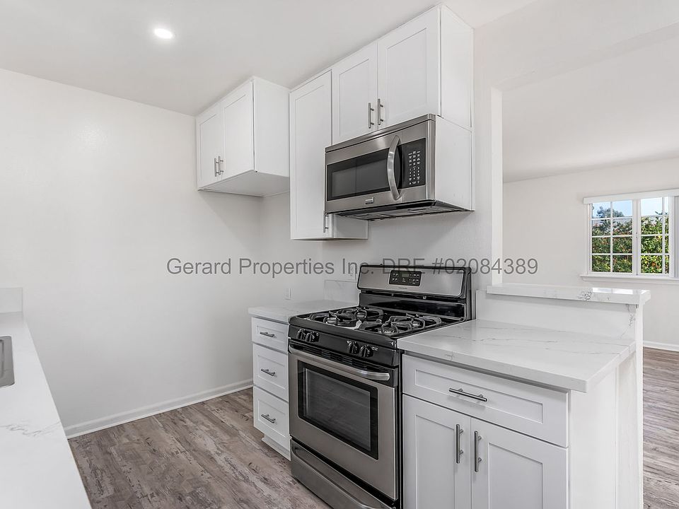 1st image of 132 Cecil Pl #B