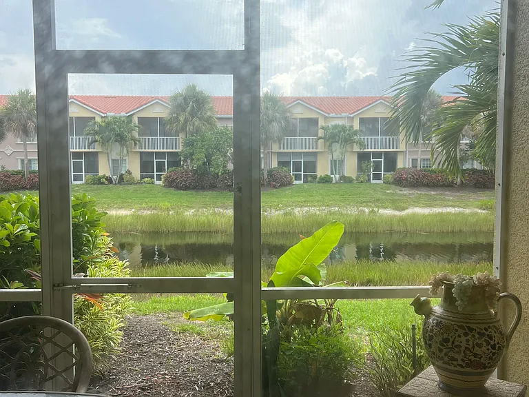 20121 Estero Gardens Cir W — Photo 27
