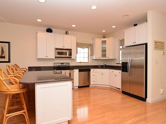 5th image of 6 Ocean Mist Dr #8A