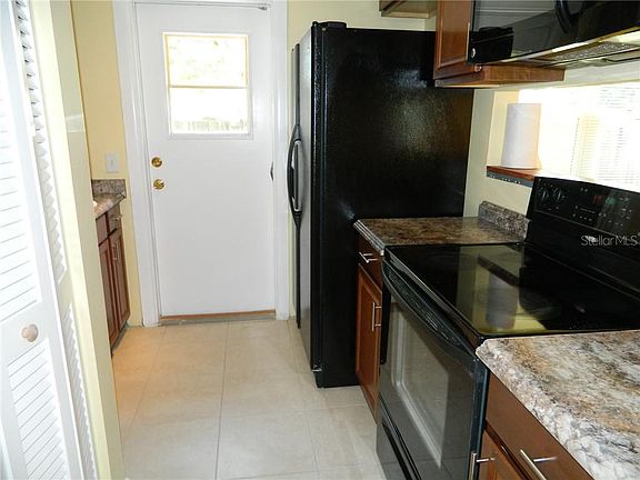 2nd image of 2805 Edenwood St