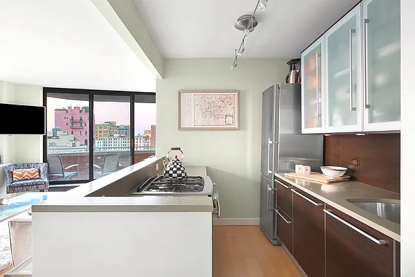 Sold by Compass | media 19