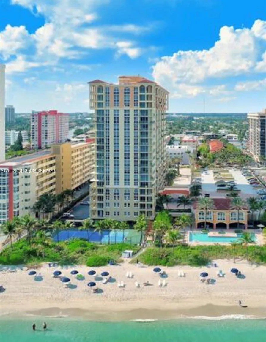 2080 Ocean Drive Condo — Photo 2