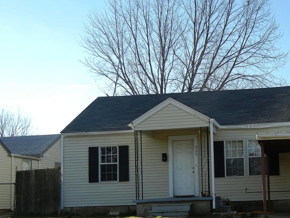 2nd image of 935 Harris Ave