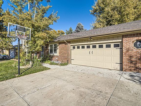 3rd image of 12352 Clayton Ct
