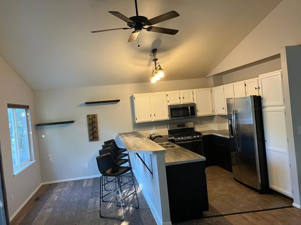 391 E 42nd St, Loveland, CO 80538
