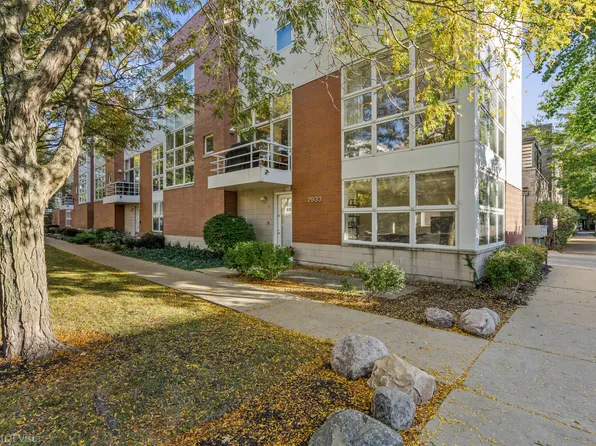 2933 N Hermitage Ave Unit A, Chicago, IL 60657