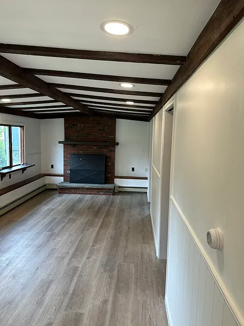 63 Bartlett Ave