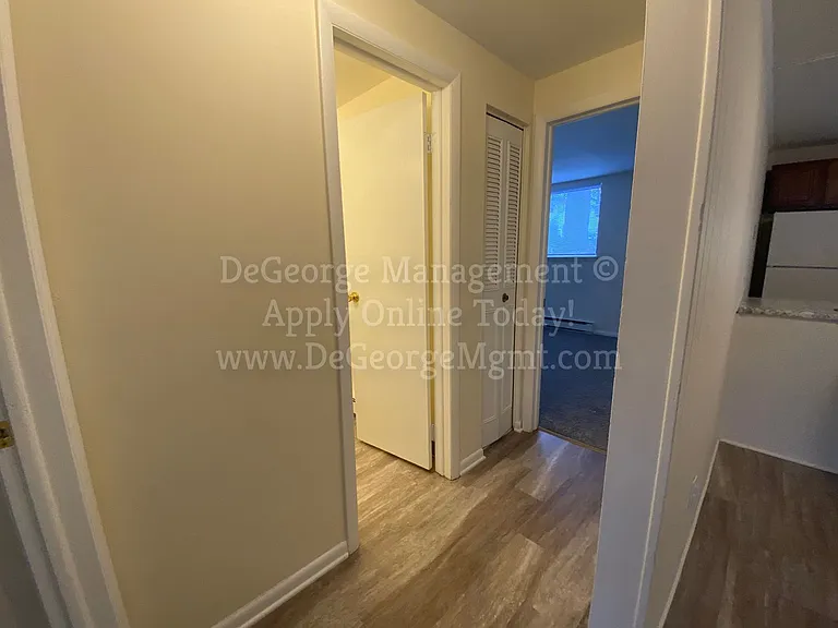 Parkview Apartments — Photo 16