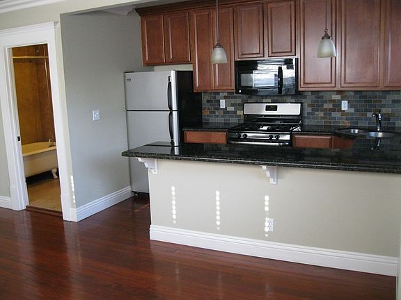 5th image of 2214 Broadway #7