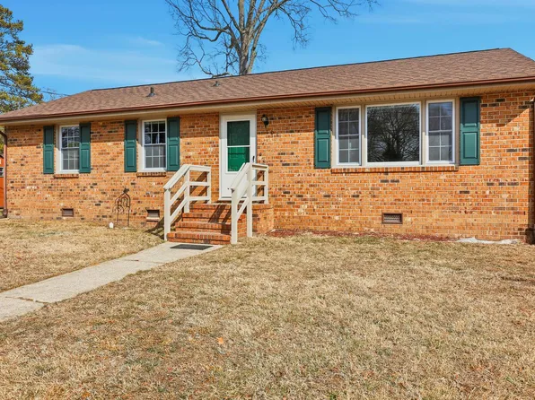 104 Sadler Ave, Colonial Heights, VA 23834