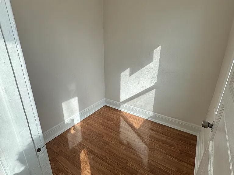 8444 S Buffalo Ave #2 — Photo 8