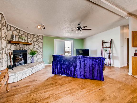 3rd image of 20235 Oasis Ave