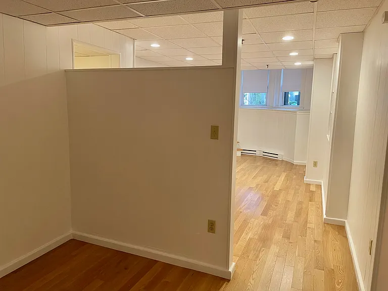 1077 Beacon St #A — Photo 6