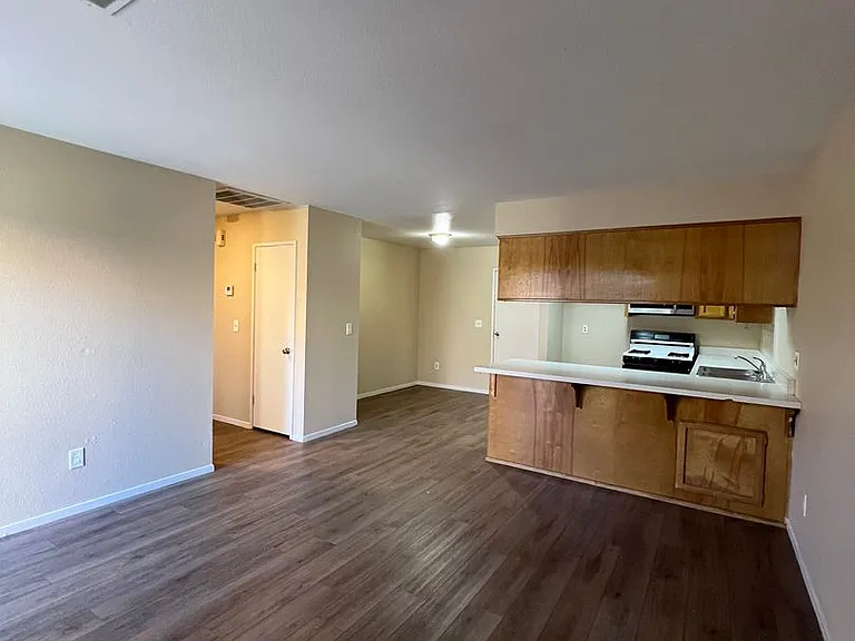 Lyn River Ct 8609 — Photo 32