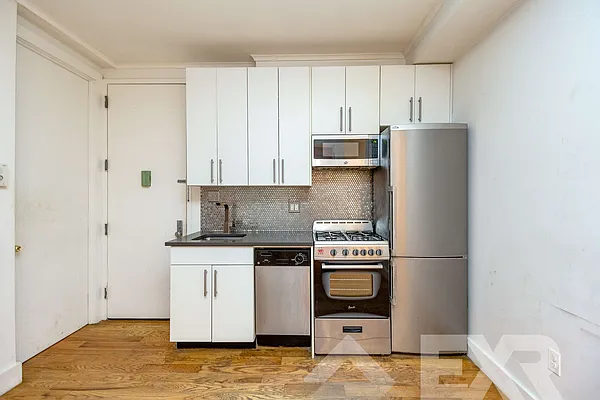 Rented by EXR | media 13