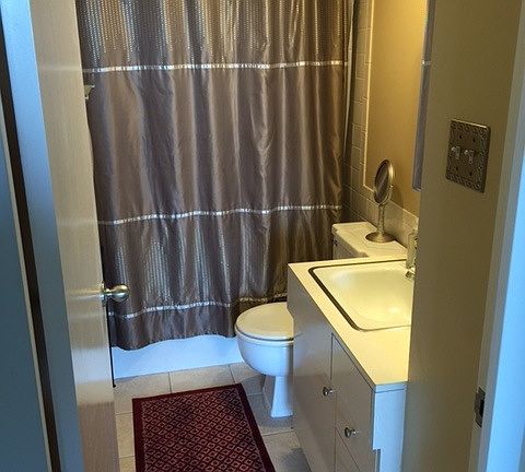 Bathroom/Tile Flr