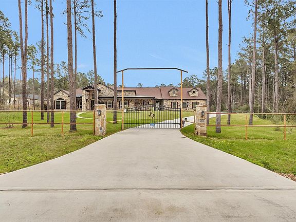 2nd image of 264 Grey Feather Rd