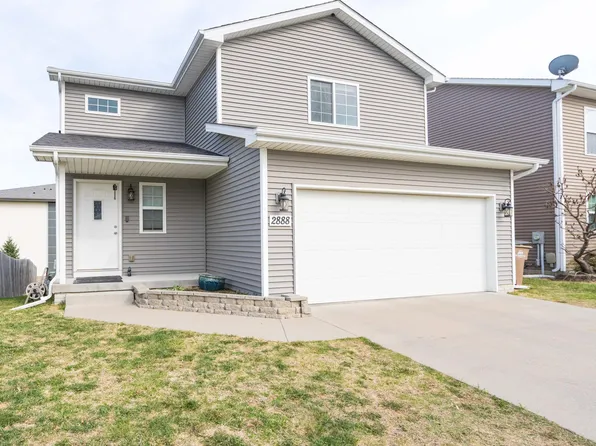 2888 Park Pl, Norwalk, IA 50211