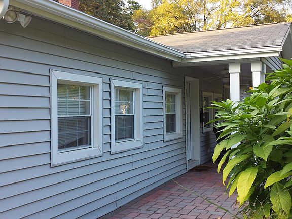 Front Bedroom and Entrance from Driveway