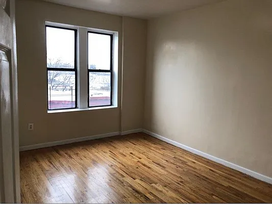 Rented by Arwell Realty | media 11