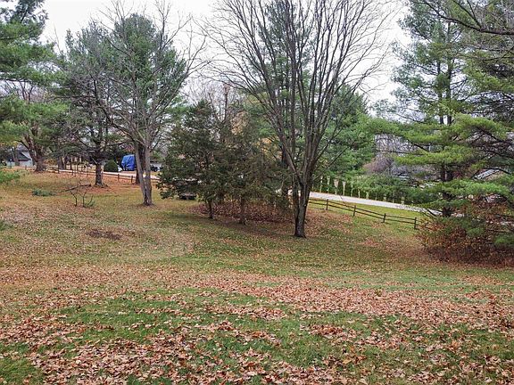 2nd image of 8133 Harvest Hill Dr