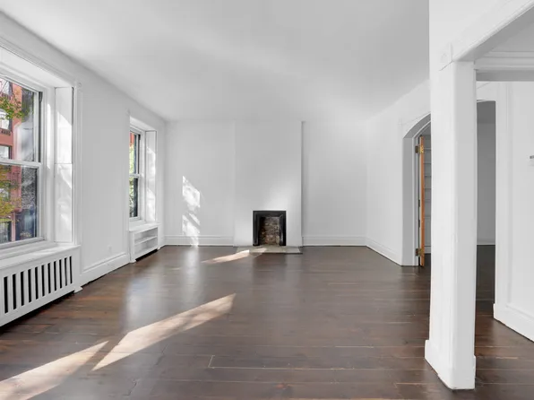 507 East 84th Street image 8 of 38