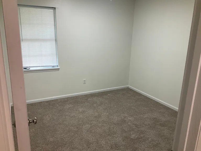 138 Witten Cir #A — Photo 16
