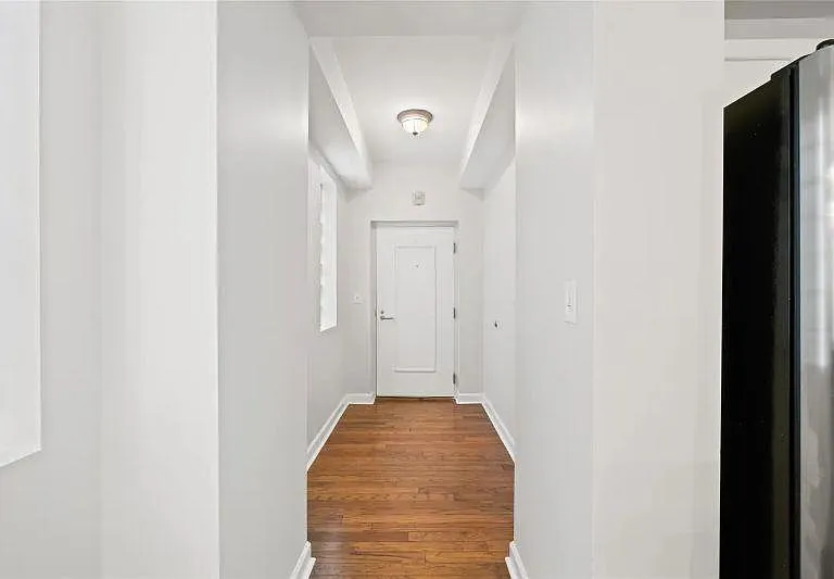 718 Trade St #301 — Photo 15
