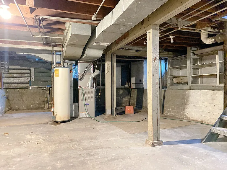 2436 Laurel Ave — Photo 31