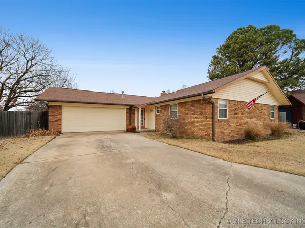 1504 Heather Ct, Pryor, OK 74361