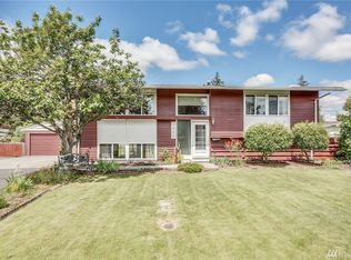 1111 141st St E, Tacoma, WA 98445