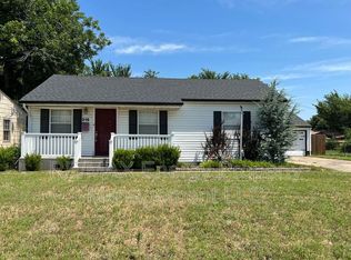 215 E Myrtle Dr, Midwest City, OK 73110