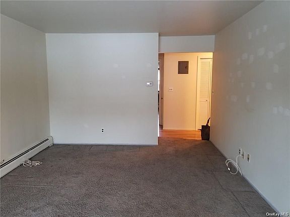 5th image of 11 Oxford Dr APT 22