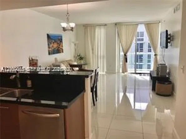 253 NE 2nd St APT 2906, Miami, FL 33132