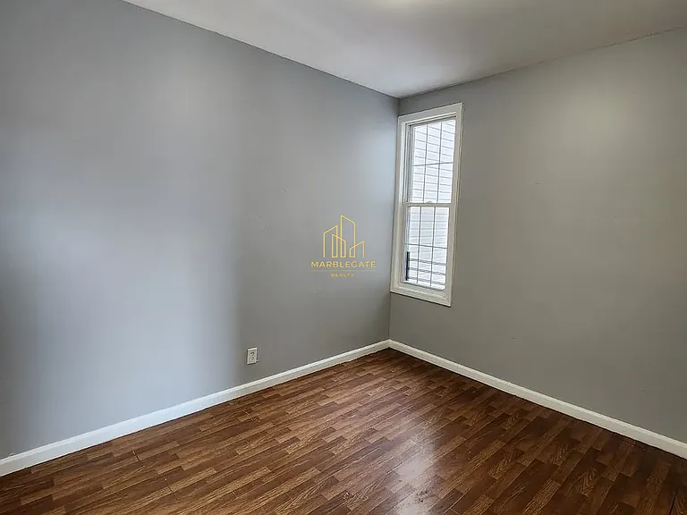 80 Brookdale Ave #33 — Photo 8